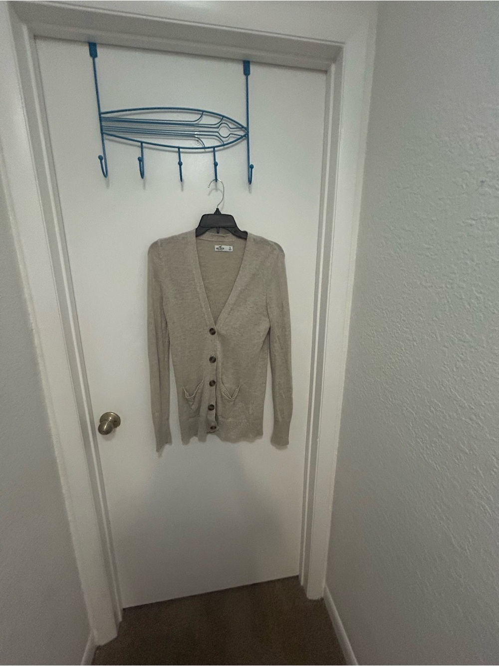 Hollister Cream V-Neck Knit Cardigan